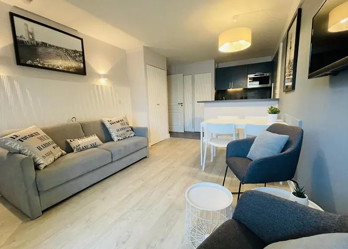 Appt 2 Pieces 5 Pers Avec Piscine Tennis Parking Gratuit 156 *