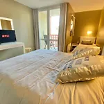 Appt 2 Pieces 5 Pers Avec Piscine Tennis Parking Gratuit 156 Apartment *