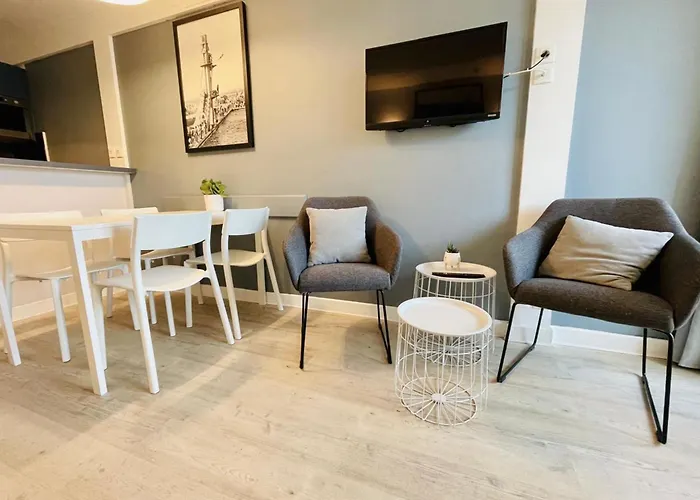 Appt 2 Pieces 5 Pers Avec Piscine Tennis Parking Gratuit 156 Apartment *